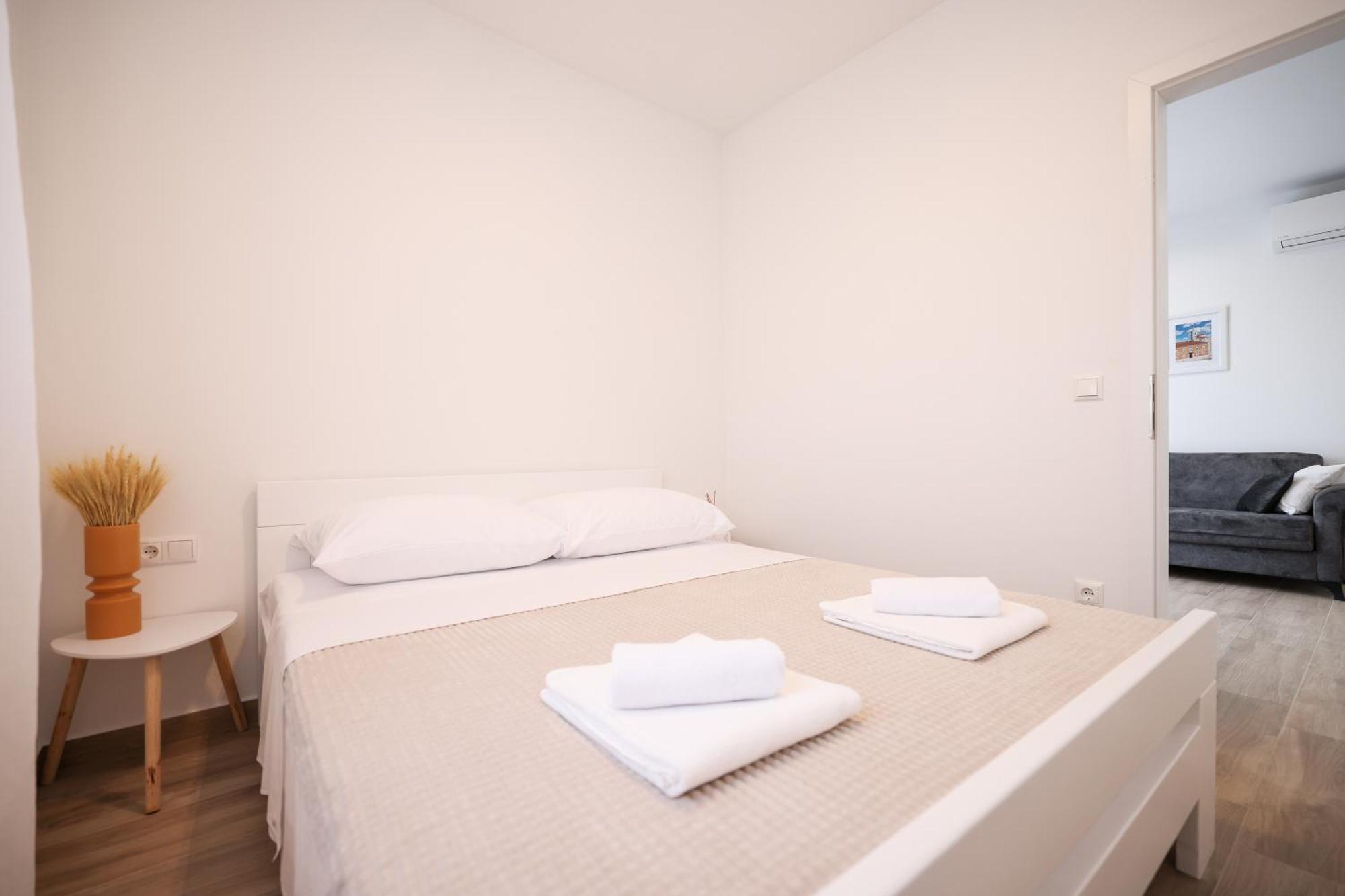 Duo Soles - Apartments With Private Parking Near Zadar Murvica  Eksteriør bilde