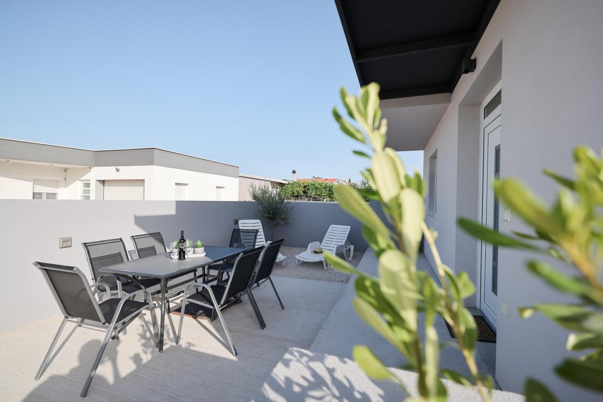 Duo Soles - Apartments With Private Parking Near Zadar Murvica  Eksteriør bilde